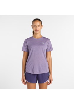 Koszulka damska New Balance WT41253AB7 – fioletowa ze sklepu New Balance Poland w kategorii Bluzki damskie - zdjęcie 188501018