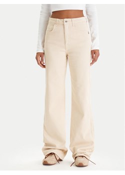 Patrizia Pepe Jeansy 8P0487/D006-W409 Beżowy Regular Fit ze sklepu MODIVO w kategorii Jeansy damskie - zdjęcie 188506265