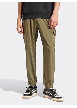 adidas Bojówki w kolorze khaki ze sklepu Limango Polska w kategorii Spodnie męskie - zdjęcie 188510277