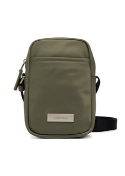 Saszetka Calvin Klein Sleek Slim Reporter LV04D3233G Zielony ze sklepu eobuwie.pl w kategorii Saszetki - zdjęcie 188511995