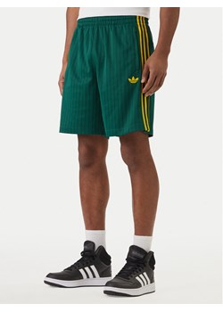 adidas Szorty sportowe Firebird Engineered Stripes KS5504 Zielony Regular Fit ze sklepu MODIVO w kategorii Spodenki męskie - zdjęcie 188512789