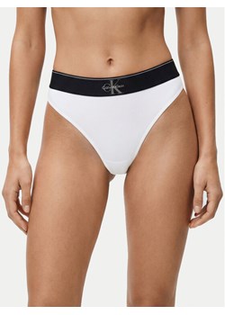 Calvin Klein Underwear Stringi LV00QF8813 Biały ze sklepu MODIVO w kategorii Majtki damskie - zdjęcie 188512987