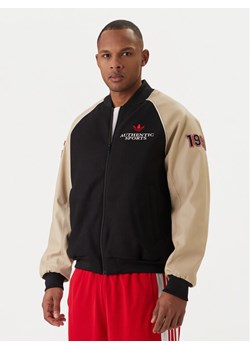 adidas Kurtka bomber adicolor SST SSKE2243 Czarny Regular Fit ze sklepu MODIVO w kategorii Kurtki męskie - zdjęcie 188513686