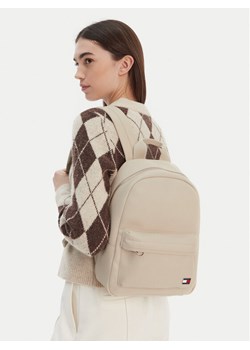 Tommy Jeans Plecak Tjw Daily Elevated Backpack AW0AW18086 Beżowy ze sklepu MODIVO w kategorii Plecaki - zdjęcie 188513696
