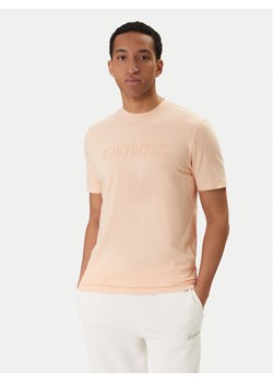 Guess T-Shirt Z2YI11 J1314 Pomarańczowy Regular Fit ze sklepu MODIVO w kategorii T-shirty męskie - zdjęcie 188514287