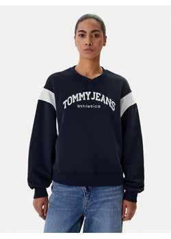 Tommy Jeans Bluza Varsity DW0DW22365 Granatowy Boxy Fit ze sklepu MODIVO w kategorii Bluzy damskie - zdjęcie 188514425