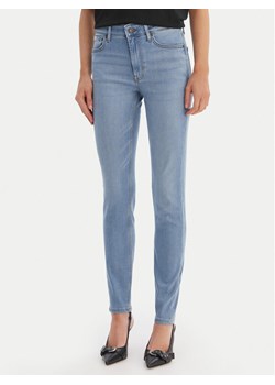 Guess Jeans Jeansy W5YA92 D7043 Niebieski Slim Fit ze sklepu MODIVO w kategorii Jeansy damskie - zdjęcie 188514797