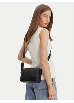 Calvin Klein Torebka K60K612555 Czarny ze sklepu MODIVO w kategorii Listonoszki - zdjęcie 188514819