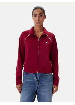 Tommy Jeans Bluza Badge DW0DW21930 Bordowy Regular Fit ze sklepu MODIVO w kategorii Bluzy damskie - zdjęcie 188515348