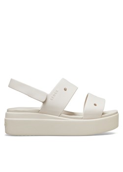 Crocs Sandały Brooklyn 4U 210676 Beżowy ze sklepu MODIVO w kategorii Sandały damskie - zdjęcie 188515545