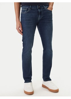 Guess Jeansy M6RAS2 D0632 Niebieski Slim Tapered Fit ze sklepu MODIVO w kategorii Jeansy męskie - zdjęcie 188515597