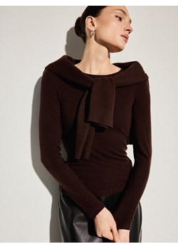 Mohito - Brązowy longsleeve z dodatkiem wełny - brązowy ze sklepu Mohito w kategorii Bluzki damskie - zdjęcie 188529909
