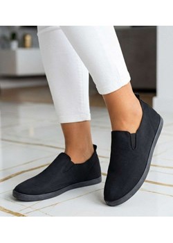 Wsuwane czarne tenisówki slip on /A5-2 18676 T242/ ze sklepu Pantofelek24.pl w kategorii Trampki damskie - zdjęcie 188532287
