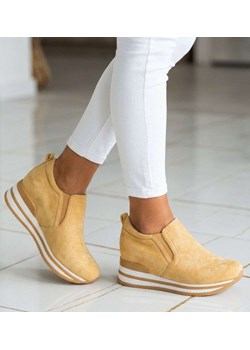 Zamszowe trampki sneakersy na koturnie /D5-3 18661 T10-5/ ze sklepu Pantofelek24.pl w kategorii Buty sportowe damskie - zdjęcie 188532575