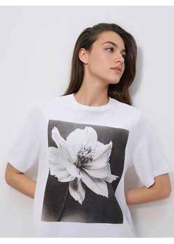 Reserved - Bawełniany t-shirt z nadrukiem - biały ze sklepu Reserved w kategorii Bluzki damskie - zdjęcie 188535469