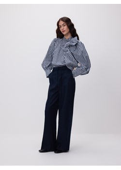 Reserved - Spodnie z kantem - granatowy ze sklepu Reserved w kategorii Spodnie damskie - zdjęcie 188535537