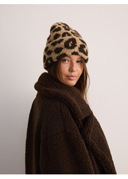 Reserved - Czapka beanie w panterkę - brązowy ze sklepu Reserved w kategorii Czapki zimowe damskie - zdjęcie 188537667