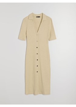 Sinsay - Dzianinowa sukienka w prążek z domieszką wiskozy - beżowy ze sklepu Sinsay w kategorii Sukienki - zdjęcie 188542506