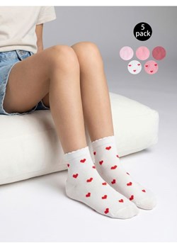 Sinsay - Zestaw skarpetek z sercami i gładkich 5 pack - wielobarwny ze sklepu Sinsay w kategorii Skarpetki dziecięce - zdjęcie 188542947