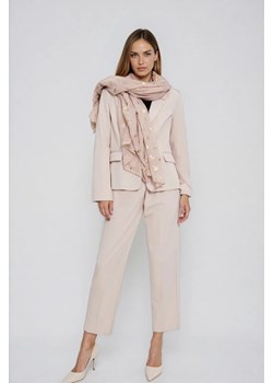 Szal z nadrukiem beżowy ze sklepu Moodo.pl w kategorii Szaliki i chusty damskie - zdjęcie 188543225