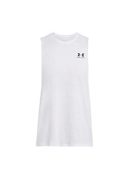 Męski top treningowy Under Armour UA Left Chest Cut Off Tank - biały ze sklepu Sportstylestory.com w kategorii T-shirty męskie - zdjęcie 188544609