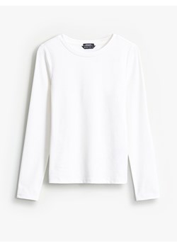 Mohito - Biały longsleeve basic - biały ze sklepu Mohito w kategorii Bluzki damskie - zdjęcie 188545169
