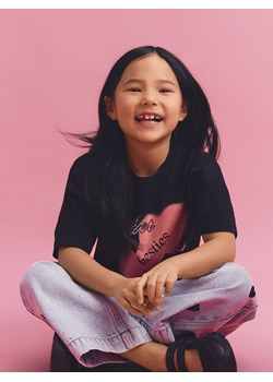 Reserved - T-shirt z nadrukiem - czarny ze sklepu Reserved w kategorii Bluzki dziewczęce - zdjęcie 188546377