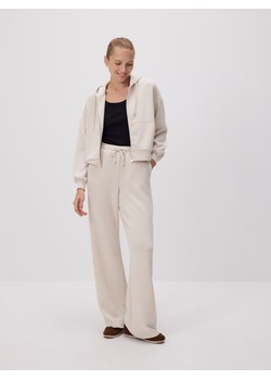 Reserved - Oversizowa bluza - beżowy ze sklepu Reserved w kategorii Bluzy damskie - zdjęcie 188566806
