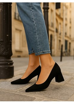 Bellucci Czółenka w kolorze czarnym ze sklepu Limango Polska w kategorii Czółenka - zdjęcie 188577586