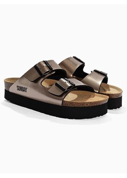 Sunbay Klapki w kolorze złotym ze sklepu Limango Polska w kategorii Klapki damskie - zdjęcie 188581175