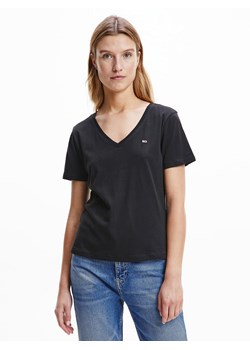 TOMMY JEANS Koszulka w kolorze czarnym ze sklepu Limango Polska w kategorii Bluzki damskie - zdjęcie 188630695