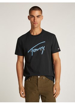 TOMMY JEANS Koszulka w kolorze czarnym ze sklepu Limango Polska w kategorii T-shirty męskie - zdjęcie 188630749