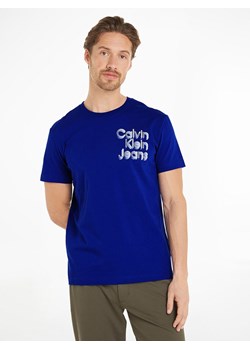 CALVIN KLEIN JEANS Koszulka w kolorze niebieskim ze sklepu Limango Polska w kategorii T-shirty męskie - zdjęcie 188630805