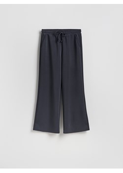 Reserved - Spodnie z szeroką nogawką - ciemnoszary ze sklepu Reserved w kategorii Spodnie damskie - zdjęcie 188633486