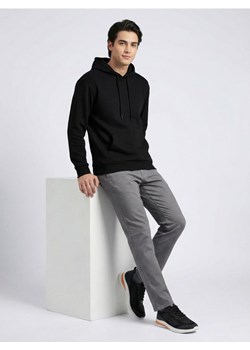 Sinsay - Bluza hoodie basic - czarny ze sklepu Sinsay w kategorii Bluzy męskie - zdjęcie 188634037