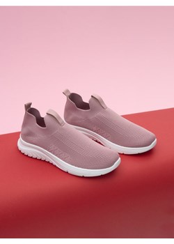 Sinsay - Wsuwane sneakersy - różowy ze sklepu Sinsay w kategorii Buty sportowe damskie - zdjęcie 188634056
