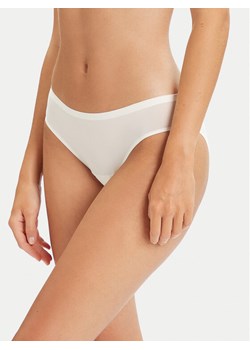 Chantelle Figi klasyczne Soft Stretch C26430 Écru ze sklepu MODIVO w kategorii Majtki damskie - zdjęcie 188635898