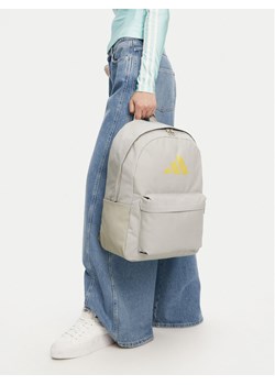 Plecak adidas C-CLSC BARS BP IS7057 Beżowy ze sklepu eobuwie.pl w kategorii Plecaki - zdjęcie 188640745