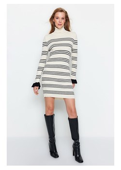 trendyol Sukienka dzianinowa w kolorze kremowo-czarnym ze sklepu Limango Polska w kategorii Sukienki - zdjęcie 188641406