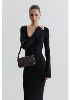 Estro: Mała ciemnobrązowa torebka damska na ramię z plecionej skóry naturalnej ze sklepu Estro w kategorii Listonoszki - zdjęcie 188643079