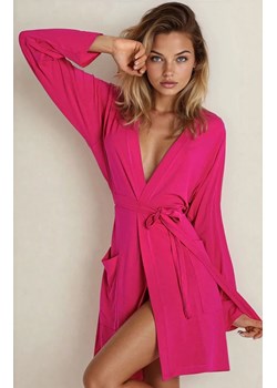 Krótki szlafrok damski wiskoza fuksja Ines, Kolor fuksja, Rozmiar S, DKaren ze sklepu Intymna w kategorii Szlafroki damskie - zdjęcie 188646255