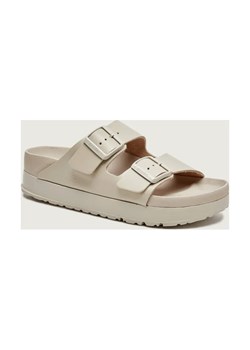 Birkenstock Skórzane klapki Arizona Flex Platform LENA | Birkenstock x Papillio | narrow fit ze sklepu Gomez Fashion Store w kategorii Klapki damskie - zdjęcie 188646907