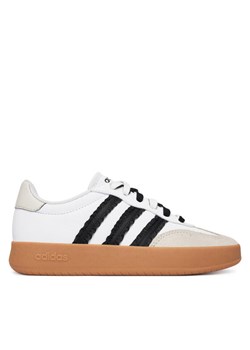 Sneakersy adidas Barreda JP5968 Biały ze sklepu eobuwie.pl w kategorii Buty sportowe damskie - zdjęcie 188652755