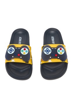 Klapki Action Boy P3047079K Żółty ze sklepu eobuwie.pl w kategorii Klapki dziecięce - zdjęcie 188652837