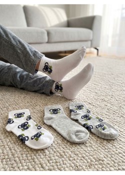 Sinsay - Prążkowane skarpetki 4 pack - wielobarwny ze sklepu Sinsay w kategorii Skarpetki dziecięce - zdjęcie 188656515