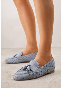 Niebieskie Mokasyny z Imitacji Zamszu z Ozdobną Perforacją i Frędzlami Yenone ze sklepu born2be.pl w kategorii Mokasyny damskie - zdjęcie 188667308