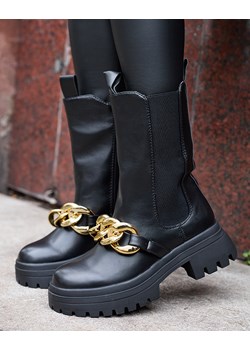 Royalfashion Czarne damskie botki z łańcuszkiem Evves ze sklepu royalfashion.pl w kategorii Botki - zdjęcie 188675295
