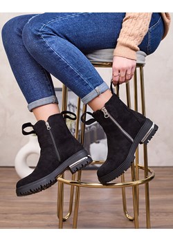 Royalfashion Czarne eko-zamszowe botki z paskiem i suwakami Redmisala ze sklepu royalfashion.pl w kategorii Botki - zdjęcie 188675358