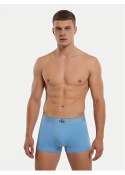 Calvin Klein Underwear Komplet bokserek LV00NB4472 Niebieski ze sklepu MODIVO w kategorii Majtki męskie - zdjęcie 188677155