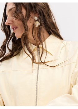 Mohito - Masełkowa kurtka boxy - żółty ze sklepu Mohito w kategorii Kurtki damskie - zdjęcie 188678536